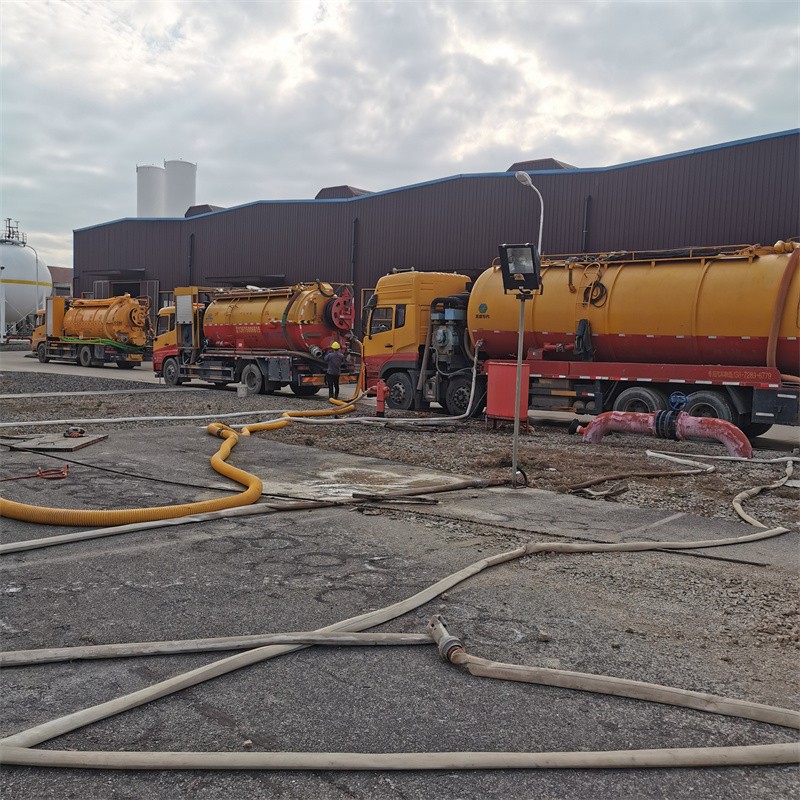 镇平污水池清理